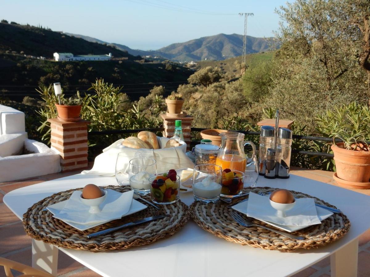 Bed And Breakfast Lagabella Sedella Ngoại thất bức ảnh