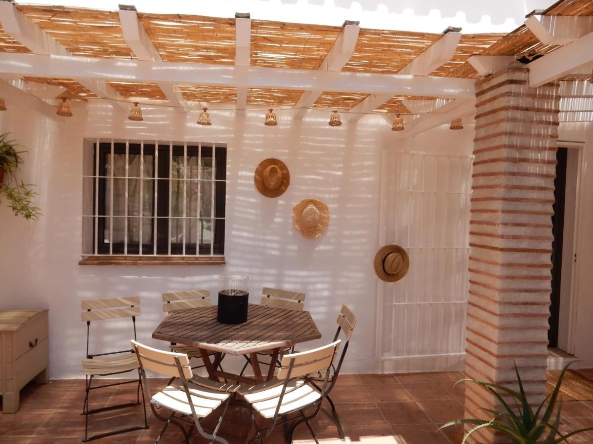 Bed And Breakfast Lagabella Sedella Ngoại thất bức ảnh